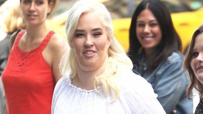Mama June Celebrates 11 Months ‘Clean Sober’ Flashes A Big Smile With New Teeth: ‘It Feels Good’ - hollywoodlife.com