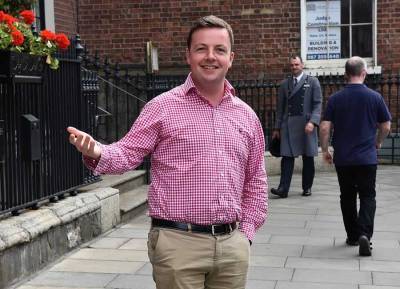 Oliver Callan’s excited for rescheduled 2021 wedding as he moves to the country - evoke.ie - China - George