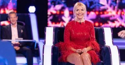 Holly Willoughby is a vision in red as she treats fans to two gorgeous outfits – copy her looks from £20 - www.ok.co.uk