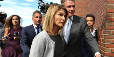 Lori Loughlin Is Out of Jail After Serving Less Than 2 Months - www.elle.com - Dublin