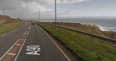 Cyclist dies after horror collision with two cars on major Scots road - www.dailyrecord.co.uk
