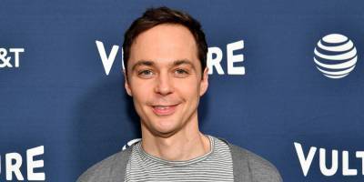 Jim Parsons Recalls Auditioning For 'The Office' Before Landing 'Big Bang Theory' - www.justjared.com