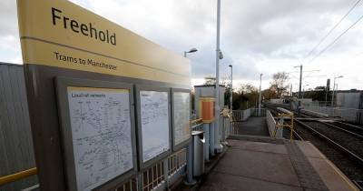 Youth workers given Metrolink passes so they can follow troublemakers onto trams - www.manchestereveningnews.co.uk