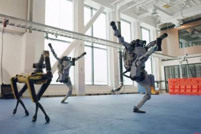 Boston Dynamics Robots Dance Better Than You In Unsettling Music Video - etcanada.com - state Massachusets - Iran - Boston - county Love