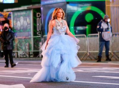 Jennifer Lopez Spotted In Stunning Blue Dress For NYE Special - etcanada.com