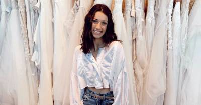 ‘Duck Dynasty’ Star Bella Robertson Shares Pics From Wedding Dress Shopping - www.usmagazine.com