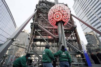 How to watch the Times Square Ball Drop on New Year’s Eve online and on TV - nypost.com