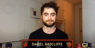 Daniel Radcliffe Pays Tribute To Alex Trebek On ‘Hot Ones’ - etcanada.com