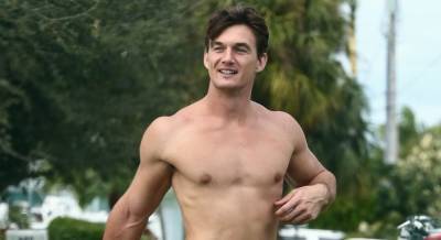 The Bachelorette's Tyler Cameron Looks Ripped While Stepping Out Shirtless! - www.justjared.com