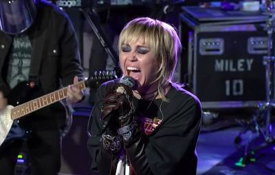 Watch Miley Cyrus’ powerful cover of ‘Doll Parts’ by Hole - www.nme.com
