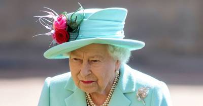 Queen Elizabeth II’s Dorgi Vulcan Dies, Leaving Her With 1 Dog - www.usmagazine.com