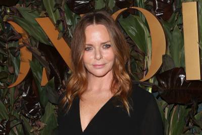 Stella McCartney honored at The Fashion Awards 2020 for commitment to sustainability - www.hollywood.com - Britain