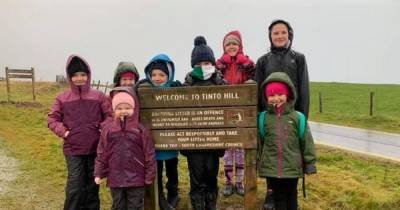 Hamilton kids hike Tinto Hill to raise money for foodbank - www.dailyrecord.co.uk