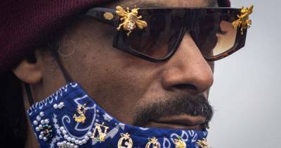 Who deserves a personalised Christmas message from Snoop Dogg? - www.msn.com