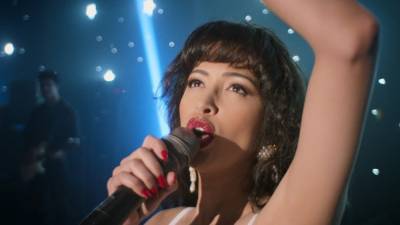 Christian Serratos on the Pressures of Portraying Selena Quintanilla in Netflix Series (Exclusive) - www.etonline.com