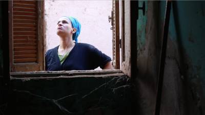 Cairo Filmmaker Nesrine El-Zayat Turns Lens on Family to Deliver Nuanced Portrait of Women’s Status in Egypt - variety.com - Egypt