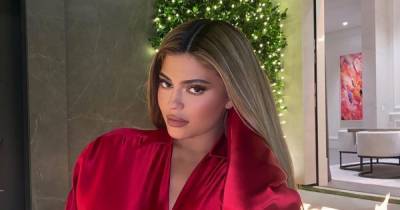 Kardashian-Jenner Family Holiday Decorations of 2020: Kylie, Khloe and More: Pics - www.usmagazine.com
