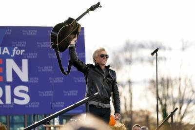 Jon Bon Jovi Drops Three Surprise Holiday Songs - etcanada.com - New York