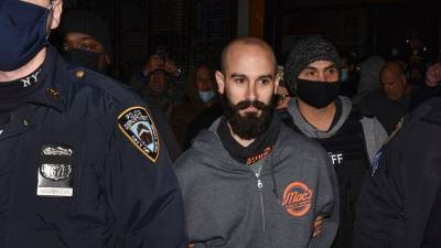 De Blasio, Cuomo blast 'disturbing' actions of Staten Island bar owner who allegedly struck deputy - www.foxnews.com - New York