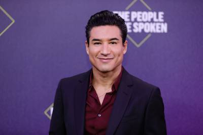 Mario Lopez Is A Sexy Colonel Sanders In First Look At Lifetime’s Mini Flick ‘A Recipe For Seduction’ - etcanada.com - county Sanders