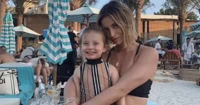 Inside Ferne McCann's dreamy trip to Dubai with daughter Sunday as they ride camels and soak up the sun - www.ok.co.uk - Dubai
