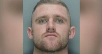 Violent thug caged for knocking out ‘generous’ victim who bought him booze all night - www.dailyrecord.co.uk