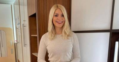 Holly Willoughby shows off small waistline in £65 ASOS skirt on This Morning - copy her look from £15 - www.ok.co.uk