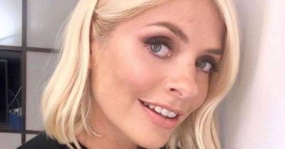 Holly Willoughby's gorgeous glittering dress is so unexpected - www.msn.com