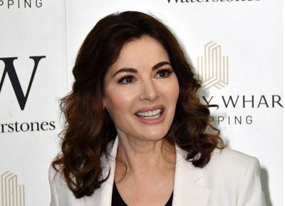 Nigella Lawson responds to online reaction over the way she says microwave - evoke.ie
