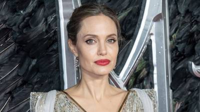 Angelina Jolie Has Important Advice for Women Who Fear Being Abused During Holiday Season - www.etonline.com