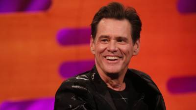 Jim Carrey floats conspiracy theory that Trump may be the first US president to defect - www.foxnews.com - USA - Russia