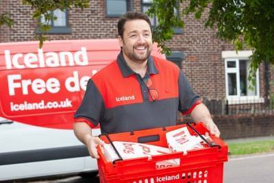 Jason Manford surprises shoppers as Iceland delivery driver - www.breakingnews.ie - Iceland - county Cheshire