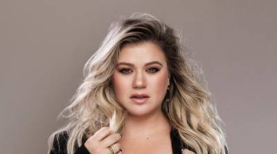 Kelly Clarkson Says She Was Body-Shamed The Most At Her Thinnest! - celebrityinsider.org