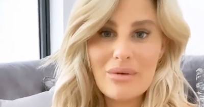 Danielle Armstrong hits out at troll who says she looks 'fat' three weeks after giving birth - www.ok.co.uk