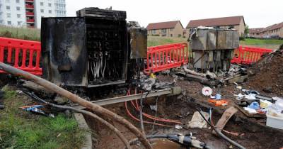 Thousands of Paisley homes left with no power after firebugs torch substation - www.dailyrecord.co.uk