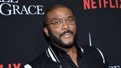 Tyler Perry pens essay on racism, police brutality in People - abcnews.go.com - Los Angeles