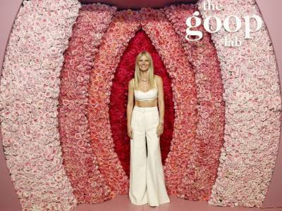 CANDLE CLIMAX: Gwyneth Paltrow's Goop now touting orgasm-scented candle - canoe.com