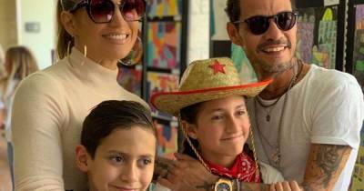 Marc Anthony looks identical to twins Emme and Max in incredible throwback photo - www.msn.com