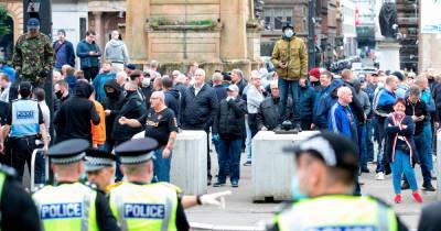 Loyalists in new George Square protest ahead of asylum seeker rally - www.dailyrecord.co.uk - Scotland
