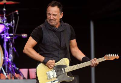 Bruce Springsteen Calls U.S. Government Response To Pandemic ‘A National Disgrace,’ Tells Trump To ‘Put On A F**king Mask’ - etcanada.com - USA