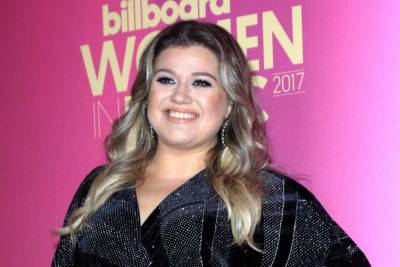 Kelly Clarkson Had A Tough Few Weeks Leading Up To Her Divorce - celebrityinsider.org - Britain - USA