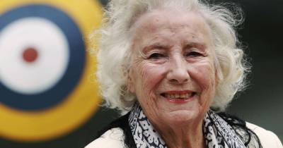 Singer Vera Lynn, voice of hope in wartime Britain, dies at 103 - www.msn.com - Britain