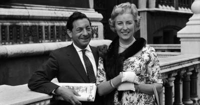 Dame Vera Lynn's enduring marriage to husband Harry who she thought of every night after his passing - www.msn.com