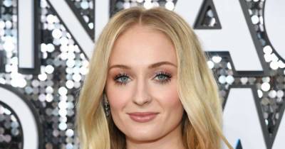 Game Of Thrones' Sophie Turner shows baby bump - www.msn.com - Los Angeles