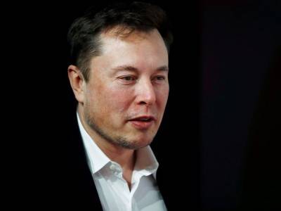 Elon Musk denies 'three-way affair' with Amber Heard, Cara Delevingne - canoe.com - Los Angeles