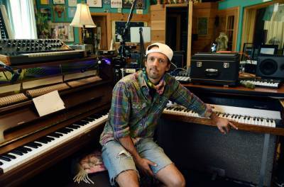 Jason Mraz Drops ‘Look For The Good’ Album, Donates All Royalties: Stream It Now - www.billboard.com