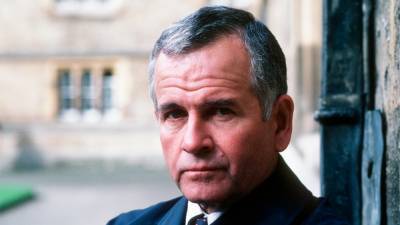 Ian Holm, Shakespearean Actor Who Played Bilbo Baggins, Dies at 88 - variety.com