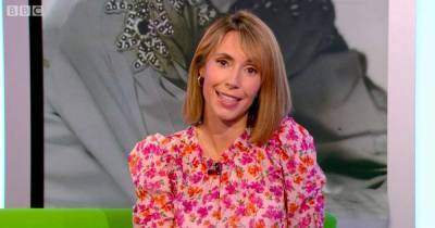 Alex Jones frilly, floral Topshop dress is such a beauty – but fans are disappointed - www.msn.com