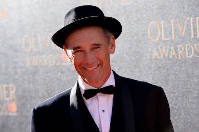 Mark Rylance to Star in Comedy ‘The Fantastic Flitcrofts’ About Worst Round of Golf at British Open Ever - thewrap.com - Britain