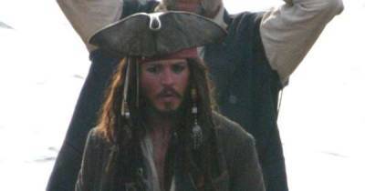 Johnny Depp dressed up as Captain Jack Sparrow for virtual visit to children's hospital - www.msn.com